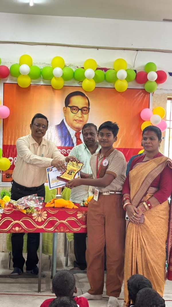 ବଲାଙ୍ଗିର ରେ ଜିଲ୍ଲା ପ୍ରଶାସନ ପକ୍ଷରୁ ଜିଲ୍ଲା ସ୍ତରୀୟ ବାବା ସାହେବ ଡଃ. ଭୀମରାଓ ଆମ୍ବେଦକରଙ୍କ ଜୟନ୍ତୀ ପାଳିତ । ବଲାଙ୍ଗିର ରେ ଜିଲ୍ଲା ପ୍ରଶାସନ ପକ୍ଷରୁ ଜିଲ୍ଲା ସ୍ତରୀୟ ବାବା ସାହେବ ଡଃ. ଭୀମରାଓ ଆମ୍ବେଦକରଙ୍କ ଜୟନ୍ତୀ ପାଳିତ ।