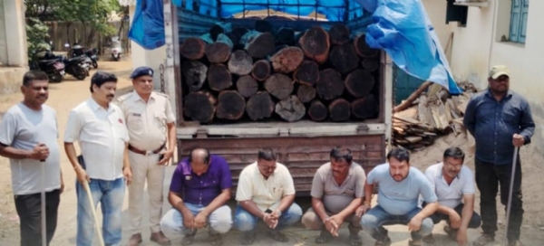 ସିନଖମନ ଗାଁ ନିକଟରେ ଚଢ଼ାଉ କରି ଲକ୍ଷାଧିକ ଟଙ୍କାର କେନ୍ଦୁ ଗଣ୍ଡି ଜବତ ସିନଖମନ ଗାଁ ନିକଟରେ ଚଢ଼ାଉ କରି ଲକ୍ଷାଧିକ ଟଙ୍କାର କେନ୍ଦୁ ଗଣ୍ଡି ଜବତ