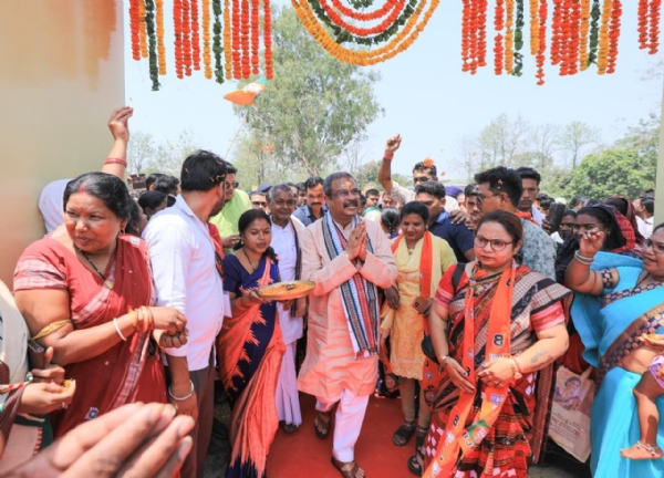 ସମ୍ବଲପୁର ଜିଲ୍ଲାରେ ୩୭୫ କୋଟି ଟଙ୍କାର ପ୍ରକଳ୍ପ ଲୋକାର୍ପଣ ଓ କେନ୍ଦ୍ରମନ୍ତ୍ରୀଙ୍କ ଦ୍ବାରା ଶିଳାନ୍ୟାସ