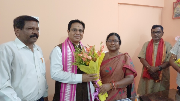 Mamita naik take charge Mamita naik take charge