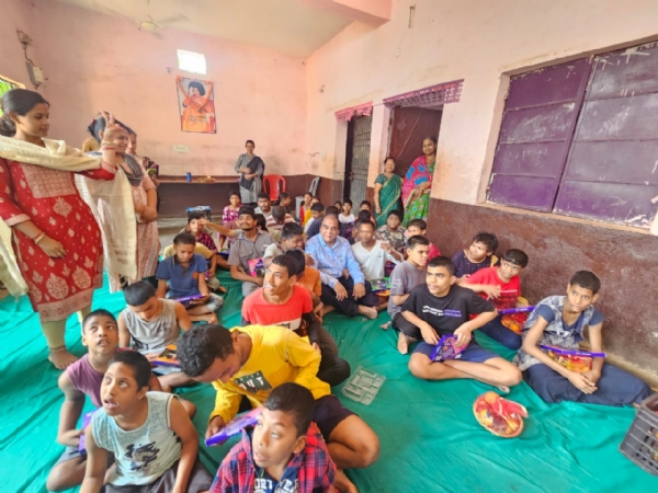 ସ୍ୱରାଜ ହସ୍ପିଟାଲ୍ ଏବଂ ରିସର୍ଚ୍ଚ ଇନ୍ଷ୍ଟିଟ୍ୟୁଟ୍, ବଲାଙ୍ଗିର   ସ୍ଥାପକଙ୍କ ଜନ୍ମଦିନକୁ ସେବା ଓ ସମର୍ପଣରେ ପାଳନ