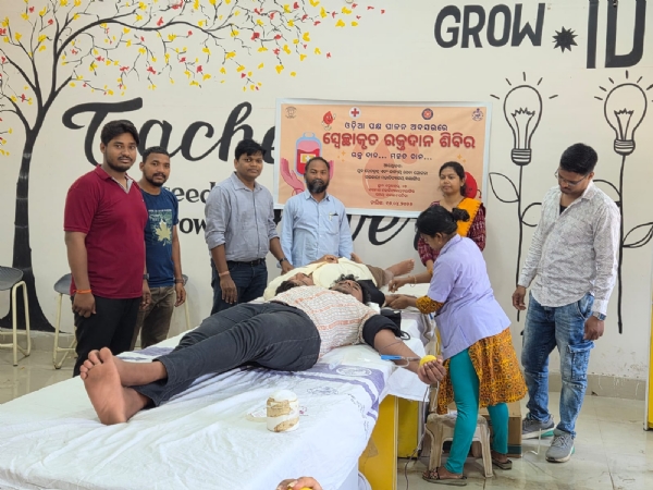 ସରକାରୀ ମହାବିଦ୍ୟାଳୟ ବଲାଙ୍ଗିରରେ ସ୍ବେଚ୍ଛାକୃତ ରକ୍ତଦାନ ଶିବିର ଅନୁଷ୍ଠିତ