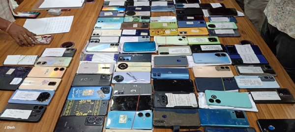 ହଜିଯାଇଥିବା ୧୧୪ ମୋବାଇଲ ଉଦ୍ଧାର