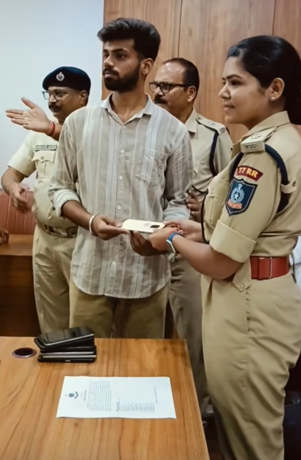 ହଜିଯାଇଥିବା ୧୧୪ ମୋବାଇଲ ଉଦ୍ଧାର