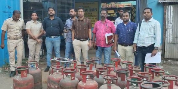 ରନ୍ଧନ ଗ୍ୟାସ କଳବଜାରୀ ଉପରେ ଚଢାଉ ୩ଟି ସ୍ଥାନରୁ ୫୧ଟି ସିଲିଣ୍ତର ଜବତ