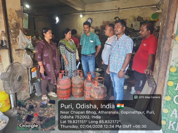 ୧୭ ଗ୍ୟାସ ସିଲିଣ୍ଡର ଜବତ।