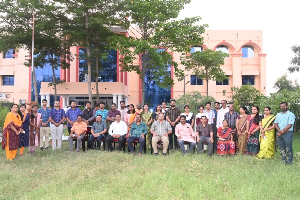 ମାଲକାନଗିରିରେ ଓଡ଼ିଆ ପକ୍ଷ ପାଳନ,ପାରମ୍ପରିକ ବସ୍ତ୍ର ପରିଧାନ କରି ଓଡ଼ିଆ ଅସ୍ମିତାର ପ୍ରଚାର କଲା ଜିଲ୍ଲା ପ୍ରଶାସନ