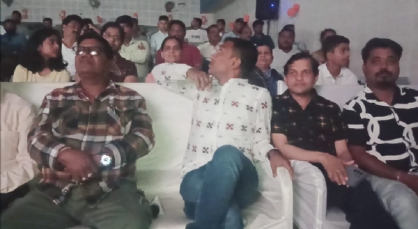 ଦମନ ଚଳଚିତ୍ର ର ସଫଳତା ପରେ ପବିତ୍ର ଉତ୍କଳ ଦିବସ ଅବସର ରେ ମୁରାବି  ଚଳଚିତ୍ର