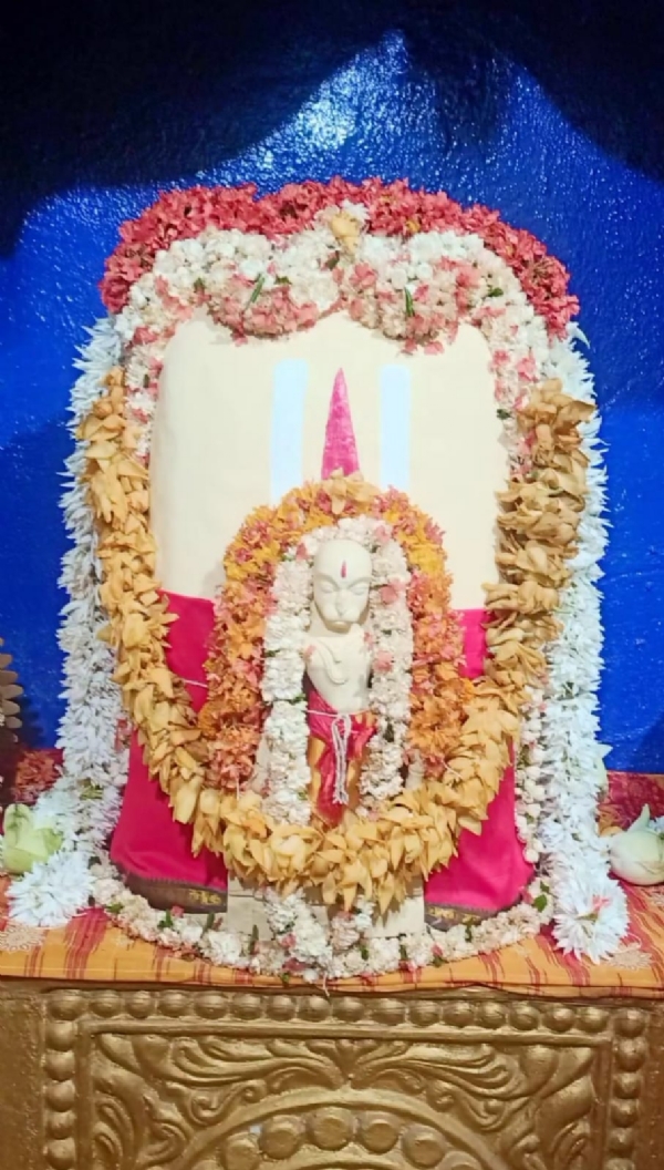 ରଥ ନିର୍ମାଣ କାଯ୍ୟର ଶୁଭାରମ୍ବ, ଲକ୍ଷ୍ମୀ  ନୃସିଂହଙ୍କ   ଚନ୍ଦନ ଲାଗି ବେଶ