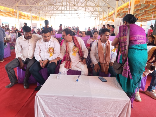 ମୁଖ୍ୟମନ୍ତ୍ରୀ କନ୍ୟା ବିବାହ ଯୋଜନାରେ ବଲାଙ୍ଗିର ଜିଲାର ୩୯ ଯୋଡି ଯୁବତୀ-ଯୁବକଙ୍କ ସାମୂହିକ ବିବାହ ସମ୍ପନ୍ନ