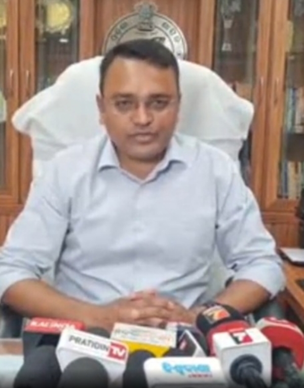 ମାତ୍ରାଧିକ ତାତି ପାଇଁ ୨୭ ଯାଏଁ ଘୁଞ୍ଚିଲା ଛୁଟି