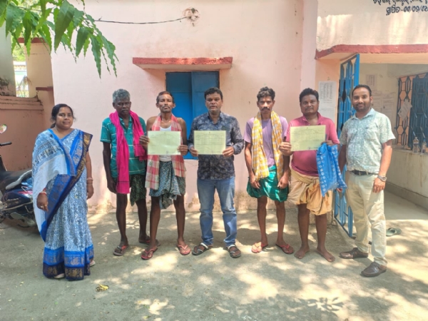 ସୁବର୍ଣ୍ଣପୁର ଜିଲ୍ଲାର ୬ ତହସିଲରେ ହାଇଟେକ ସର୍ଭେ ର ଚୂଡାନ୍ତ ପଟ୍ଟା ବଣ୍ଟନ ଆରମ୍ଭ |