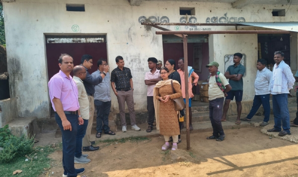 ସାର ହୋଲସେଲର ଗୋଦାମରେ ଚଢାଉ