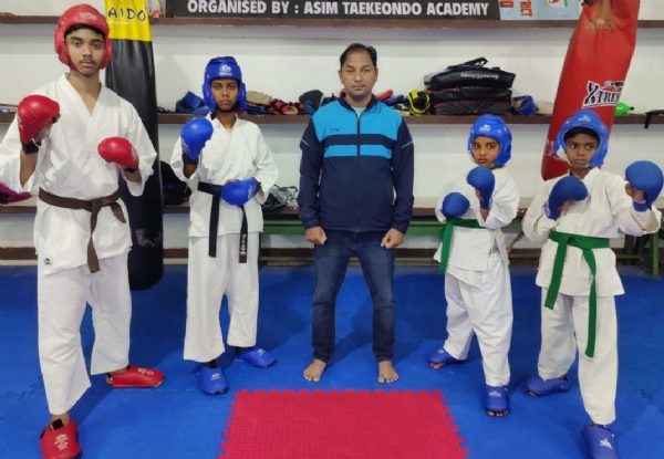 ରାଜ୍ୟସ୍ତରୀୟ କରାଟେରେ ଅସୀମ କରାଟେ ଏକାଡେମି ର ୪ ଜଣ