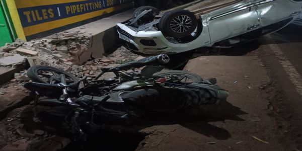 କାର ବାଇକ ଧକ୍କା ୪ ଗୁରୁତର