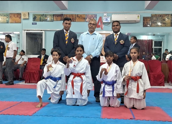 ରାଜ୍ୟ ସ୍ତରୀୟ କରାଟେ ପ୍ରତିଯୋଗିତାରେ ବଲାଙ୍ଗିର କରାଟେ ସ୍କୁଲର ସଫଳତା