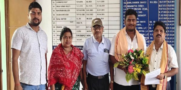 ମୁଖ୍ୟମନ୍ତ୍ରୀଙ୍କଠୁ ନିଯୁକ୍ତିିିି ପତ୍ର ପାଇଲେ ସଂଗ୍ରାମ