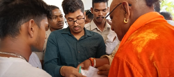 ଗୋ ସମ୍ପଦ ରକ୍ଷା ନେଇ ବାଇକ ଶୋଭାଯାତ୍ରା ଦାବି ପତ୍ର ପ୍ରଦାନ