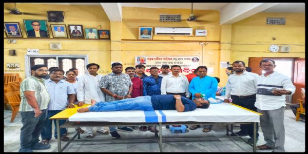 ମଧୁବାବୁଙ୍କ ଜୟନ୍ତୀରେ ପୁରୀ ଓକିଲ ସଂଘ ପକ୍ଷରୁ ରକ୍ତଦାନ ଶିବିର