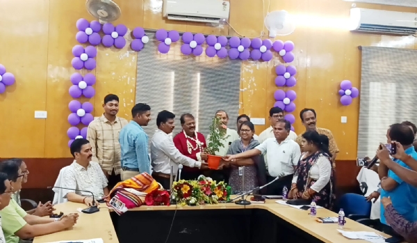 *ଉତ୍କଳ ରତ୍ନ ସମ୍ମାନ ରେ ସମ୍ୱର୍ଦ୍ଧିତ ହୋଇ ଥିବା ଜିଲ୍ଲାପାଳ ଡ଼ ନୃପ ରାଜ ସାହୁ ଙ୍କୁ ସୁବର୍ଣ୍ଣପୁର ରେ ଭବ୍ୟ ସ୍ଵାଗତ ସମ୍ବର୍ଦ୍ଧନା*