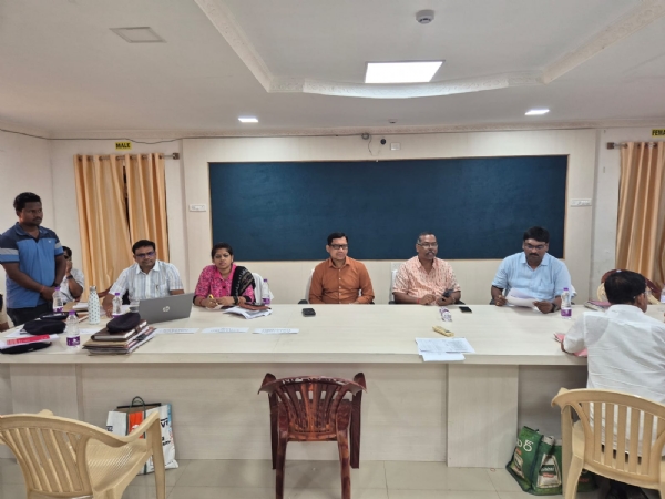 ଜିଲ୍ଲାପାଳଙ୍କ ଦୂରଦୃଷ୍ଟି: କାଗଜପତ୍ର ଜଟିଳତା ଦୂର କରି ଶିକ୍ଷାନୁଷ୍ଠାନକୁ ସୁରକ୍ଷିତ କରିବ ମାଲକାନଗିରି ପ୍ରଶାସନ*  *୧୦୫୦ ସରକାରୀ