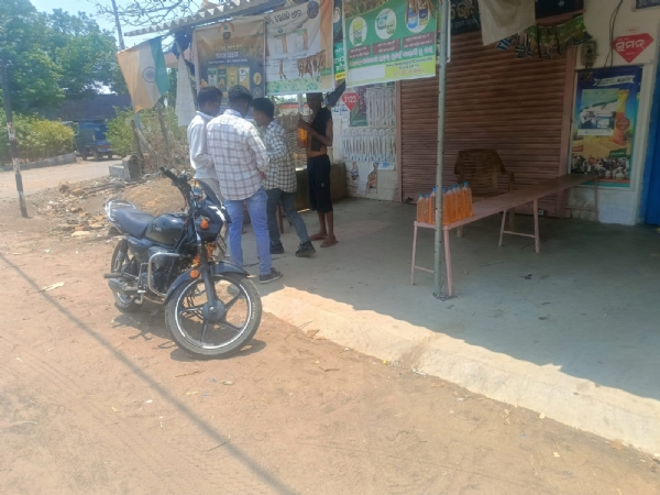 ଭୋଜପୁର ପେଟ୍ରୋଲ ପମ୍ପରେ ମିଳୁନି ପେଟ୍ରୋଲ : କଳା ବଜାରରେ  ଲିଟର ପ୍ରତି ୧୨୦