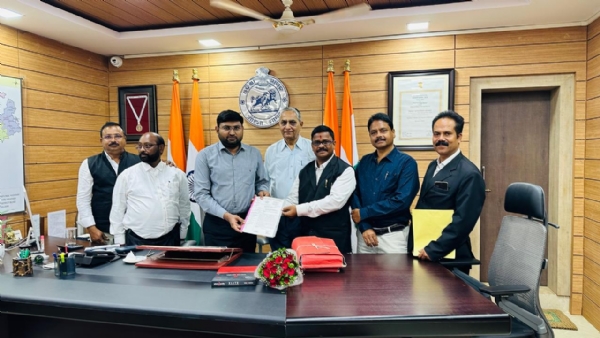 ଜିଲ୍ଲାପାଳଙ୍କୁ ଦାବି ପତ୍ର ପ୍ରଦାନ କଲେ ଓକିଲ ସଙ୍ଘ