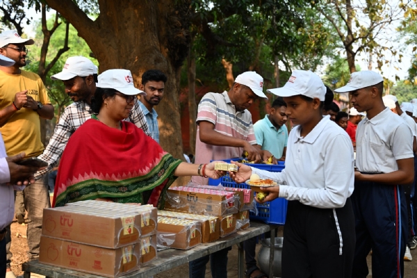 ଓଡ଼ିଆ ପକ୍ଷରେ ପାଳନ ଅବସରରେ ସୁବର୍ଣ୍ଣପୁରରେ ଐତିହାସିକ ଗଣ ଦୌଡ ଆୟୋଜିତ ।