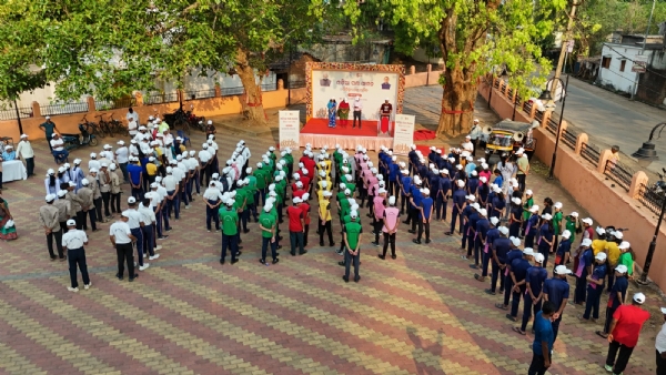 ଓଡ଼ିଆ ପକ୍ଷରେ ପାଳନ ଅବସରରେ ସୁବର୍ଣ୍ଣପୁରରେ ଐତିହାସିକ ଗଣ ଦୌଡ ଆୟୋଜିତ ।