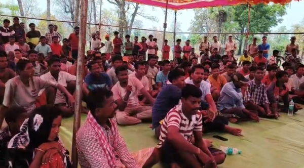 ପୁଲିସ୍ ଓ ପ୍ରଶାସନିକ ଅଧିକାରୀଙ୍କ ଉପସ୍ଥିତିରେ ସମାଧାନ ହେଲା ଗ୍ରାମ ବିବାଦ