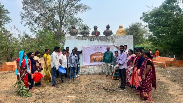 ମାଲକାନଗିରିରେ ସାମୂହିକ ସ୍ୱଚ୍ଛତା ଅଭିଯାନ,ପର୍ଯ୍ୟଟନ ସ୍ଥଳୀର କାୟାକଳ୍ପ ପାଇଁ ପ୍ରଶାସନ ଓ ଜନସାଧାରଣ ଏକାଠି ମାଲକାନଗିରିରେ ସାମୂହିକ ସ୍ୱଚ୍ଛତା ଅଭିଯାନ,ପର୍ଯ୍ୟଟନ ସ୍ଥଳୀର କାୟାକଳ୍ପ ପାଇଁ ପ୍ରଶାସନ ଓ ଜନସାଧାରଣ ଏକାଠି