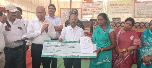 Prabasi shramik sachetanata