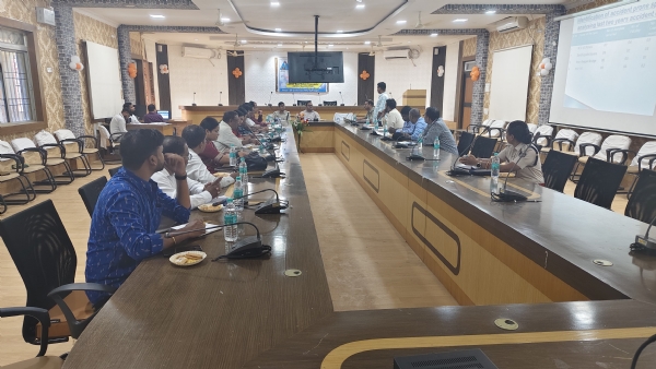ଜିଲ୍ଲା ସଡ଼କ ସୁରକ୍ଷା କମିଟି ବୈଠକ ଅନୁଷ୍ଠିତ,ଦୁର୍ଘଟଣା ରୋକିବାକୁ ଜିଲ୍ଲାପାଳଙ୍କ କଡ଼ା
