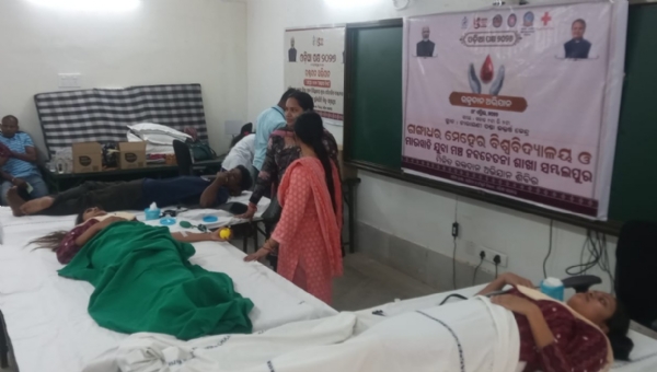 ଓଡ଼ିଆ ପକ୍ଷ ପାଳନର ଅଷ୍ଟମ ଦିବସ :  ରକ୍ତଦାନ ଅଭିଯାନରେ ୯୫ ୟୁନିଟ୍ ସଂଗ୍ରହ