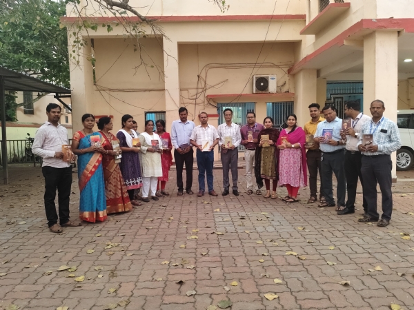 ଆସ ବହିଟିଏ କିଣିବା ଦିବସ ପାଳିତ ଆସ ବହିଟିଏ କିଣିବା ଦିବସ ପାଳିତ