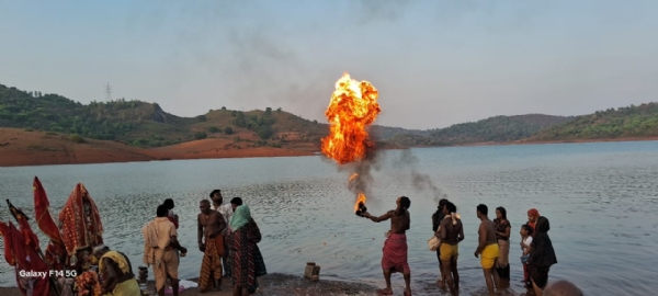 କୋଲାବ ନଗର ଠାରେ ମାନସିକ ଧାରୀଙ୍କ ଦଣ୍ଡନାଚ