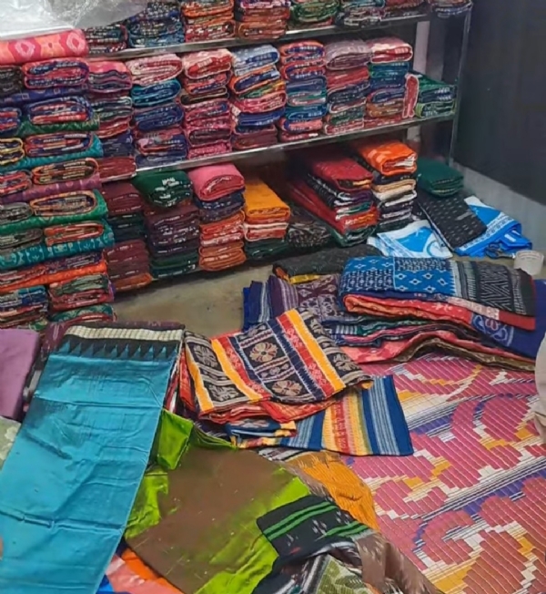 ବଢୁଛି ସମ୍ବଲପୁରୀ ଶାଢ଼ୀ ପସରା, ଘରେଘରେ ବିକ୍ରି