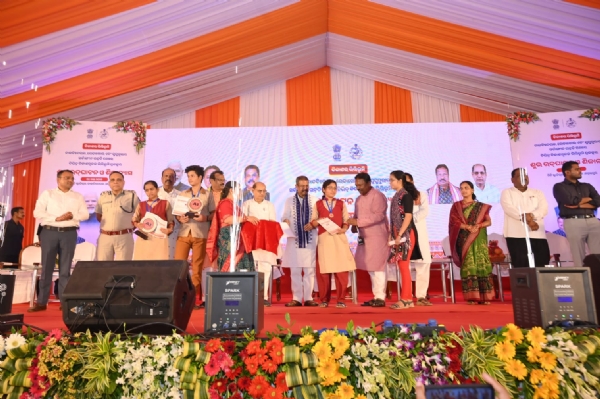 ନାକଟିଦେଉଳ, ରେଢ଼ାଖୋଲ ଏବଂ ଯୁଯୁମୁରାର ସର୍ବାଙ୍ଗୀନ ଉନ୍ନତି ପାଇଁ ବହୁ  ପ୍ରକଳ୍ପ ଭୁମୀପୂଜନ ଓ ଉଦଘାଟନ ।