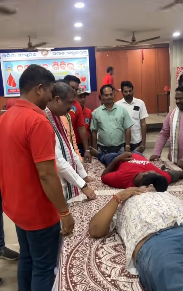 ଅଗ୍ରଣୀ ଅନୁଷ୍ଠାନ ସମ୍ବଲ ପକ୍ଷରୁ ରକ୍ତଦାନ ଶିବିର