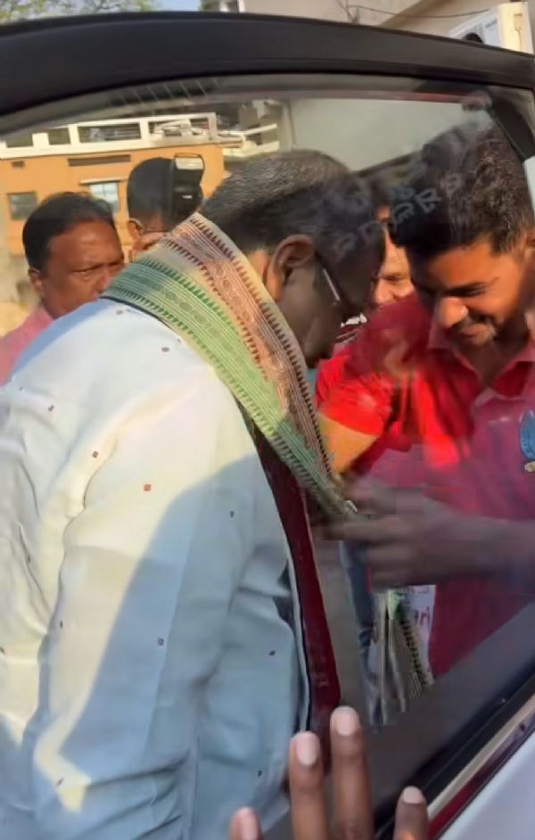 ଅଗ୍ରଣୀ ଅନୁଷ୍ଠାନ ସମ୍ବଲ ପକ୍ଷରୁ ରକ୍ତଦାନ ଶିବିର
