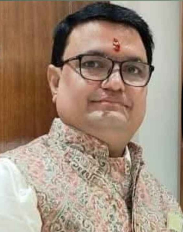 ଟିଟିଲାଗଡ଼:  ବଣିକ ସଂଘର ନିର୍ବାଚନ ଅନୁଷ୍ଠିତ :ଅଧ୍ୟକ୍ଷ ଭାବେ ଶମ୍ଭୁ ପ୍ରସାଦ ଗୋୟଲ ମନୋନୀତ