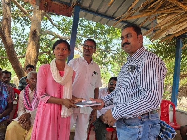 ସ୍ବର୍ଗତ ଉଙ୍ଗି ମାଡକାମିଙ୍କ ପଞ୍ଚମ ଶ୍ରାଦ୍ଧ ବାର୍ଷିକୀରେ ମାଟ୍ରିକ ଉତ୍ତୀର୍ଣ୍ଣ ସ୍ବର୍ଗତ ଉଙ୍ଗି ମାଡକାମିଙ୍କ ପଞ୍ଚମ ଶ୍ରାଦ୍ଧ ବାର୍ଷିକୀରେ ମାଟ୍ରିକ ଉତ୍ତୀର୍ଣ୍ଣ