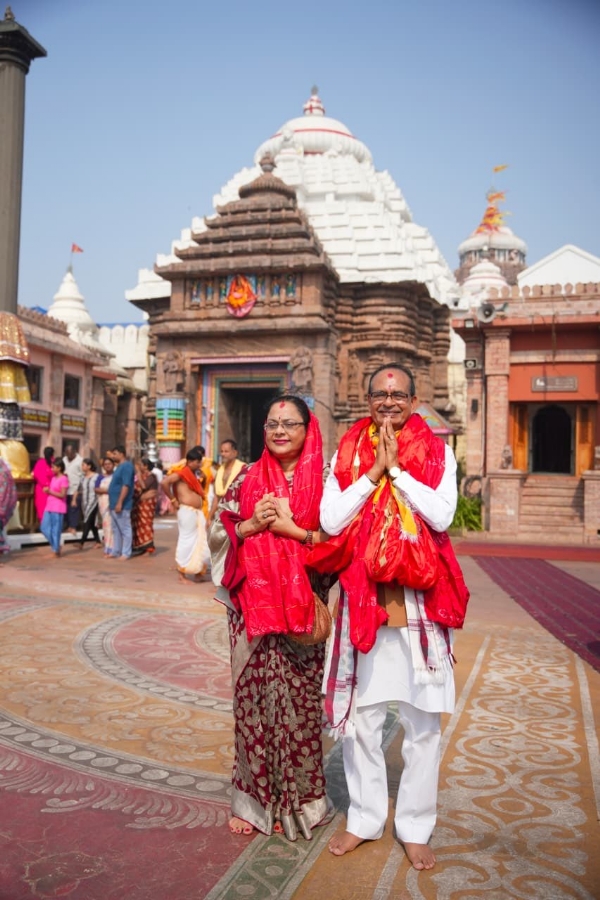ମହାପ୍ରଭୁ ଶ୍ରୀଜଗନ୍ନାଥଙ୍କ ଦର୍ଶନ କଲେ କେନ୍ଦ୍ରୀୟ କୃଷିମନ୍ତ୍ରୀ ଶିବରାଜ ସିଂହ ଚୌହାନ ମହାପ୍ରଭୁ ଶ୍ରୀଜଗନ୍ନାଥଙ୍କ ଦର୍ଶନ କଲେ କେନ୍ଦ୍ରୀୟ କୃଷିମନ୍ତ୍ରୀ ଶିବରାଜ ସିଂହ ଚୌହାନ