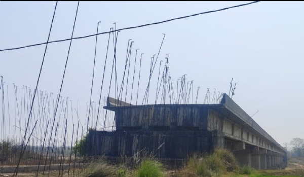 ଅଧୁରା ରହିଯିବ କି କୁଟାସିଂହା - କପାଶିରା ଅଙ୍ଗ ନଦୀ ସେତୁ? ଆପ୍ରୋଚ ରୋଡ ଟେଣ୍ଡର ପ୍ରକ୍ରିୟା କେବେ ହେବ??? କୁଟାସିଂହା ଅଞ୍ଚଳରେ ତୀବ୍ର ଜନ ଅସନ୍ତୋଷ?? ଅଧୁରା ରହିଯିବ କି କୁଟାସିଂହା - କପାଶିରା ଅଙ୍ଗ ନଦୀ ସେତୁ? ଆପ୍ରୋଚ ରୋଡ ଟେଣ୍ଡର ପ୍ରକ୍ରିୟା କେବେ ହେବ??? କୁଟାସିଂହା ଅଞ୍ଚଳରେ ତୀବ୍ର ଜନ ଅସନ୍ତୋଷ??