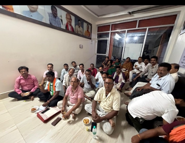 କାଲିମେଳା ବିଜେପି ମଣ୍ଡଳ ପକ୍ଷରୁ ପ୍ରସ୍ତୁତି ବୈଠକ ଅନୁଷ୍ଠିତ କାଲିମେଳା ବିଜେପି ମଣ୍ଡଳ ପକ୍ଷରୁ ପ୍ରସ୍ତୁତି ବୈଠକ ଅନୁଷ୍ଠିତ