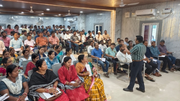 କୋରାପୁଟ ଜିଲ୍ଲାରେ “ସ୍ୱତନ୍ତ୍ର ସଘନ ସଂଶୋଧନ” ପାଇଁ ବୁଥ୍ ସ୍ତରୀୟ ଅଧିକାରୀ ପର୍ଯ୍ୟବେକ୍ଷକଙ୍କ ତାଲିମ ଅନୁଷ୍ଠିତ