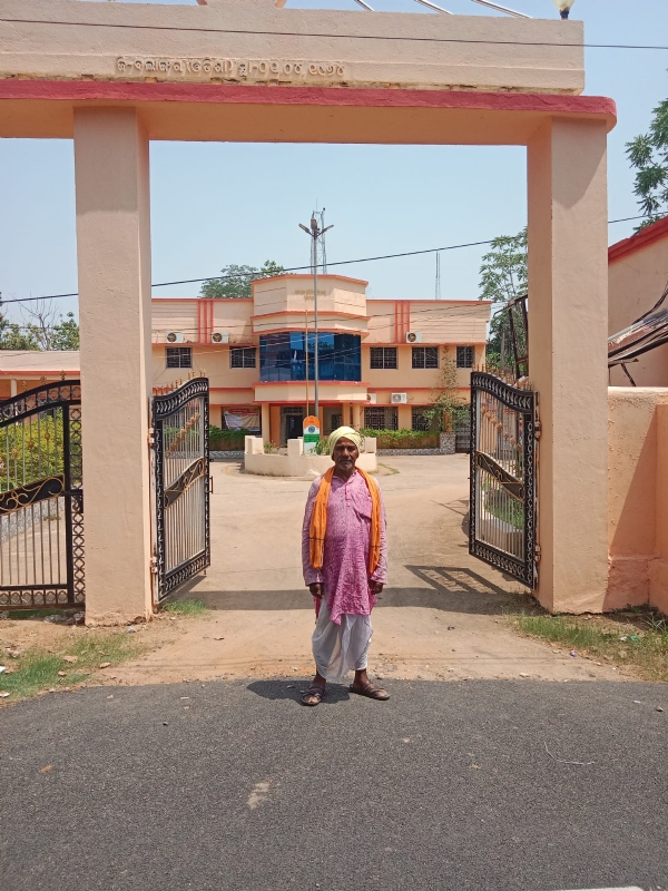 ପାଣି ସମସ୍ୟାର ସମାଧାନ ନ ହେଲେ ବସିବେ ଅନସନରେ : ସମିତି ସଭ୍ୟଙ୍କ ନିଆରା ପଦକ୍ଷେପ