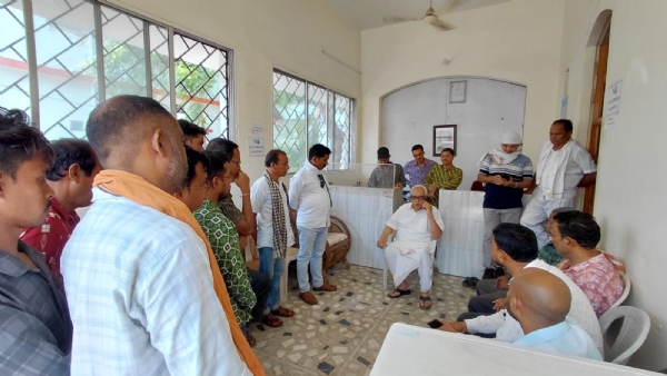 ତୁଳଣ୍ଡିରେ ପିଇବା ପାଣି, ଅର୍ଡାରେ ବିଜୁଳି ସମସ୍ୟା ନରସିଂହ ଙ୍କ ହସ୍ତକ୍ଷେପ ଚାହିଁଲେ ଗ୍ରାମବାସୀ ତୁରନ୍ତ ସମାଧାନ ପାଇଁ ବିଭାଗୀୟ ଯନ୍ତ୍ରୀଙ୍କ ସହ କଥା ହେଲେ ନରସିଂହ
