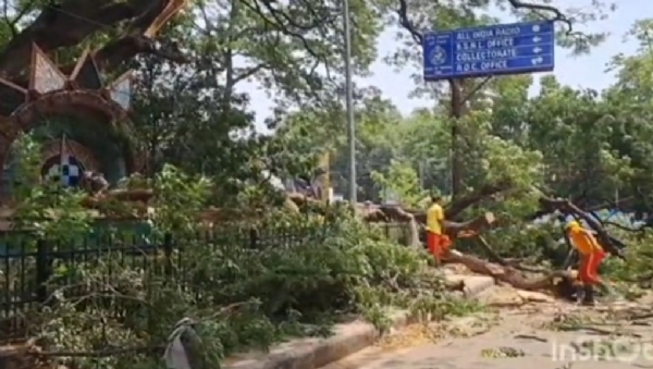 ବିନା ବା-ବତାସରେ ଉଜୁଡିଲା ସମ୍ବଲପୁରୀ ହସ୍ତତନ୍ତ ମଣ୍ଡପ ବିନା ବା-ବତାସରେ ଉଜୁଡିଲା ସମ୍ବଲପୁରୀ ହସ୍ତତନ୍ତ ମଣ୍ଡପ