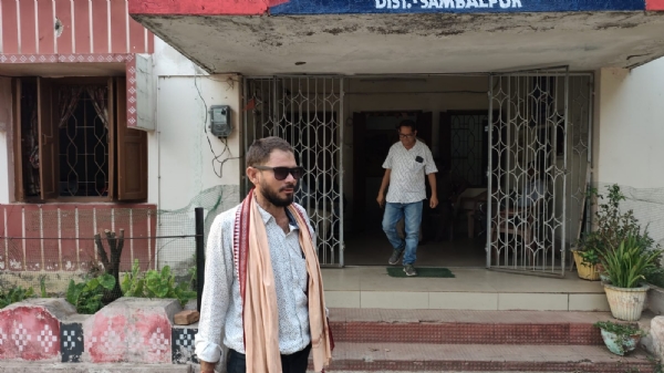 ଏପିକେ ଫାଇଲରେ କ୍ଲିକ୍ କରିବା ପଡ଼ିଲା ମହଙ୍ଗା : ସମିତି ସଭ୍ୟଙ୍କ ୱାଟସ୍ଆପ୍ ହ୍ୟାକ୍, ଆକାଉଣ୍ଟରୁ ଟଙ୍କା ଗାଏବ୍